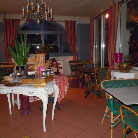 La Croix Blanche Hotel Montrichard Eksteriør billede