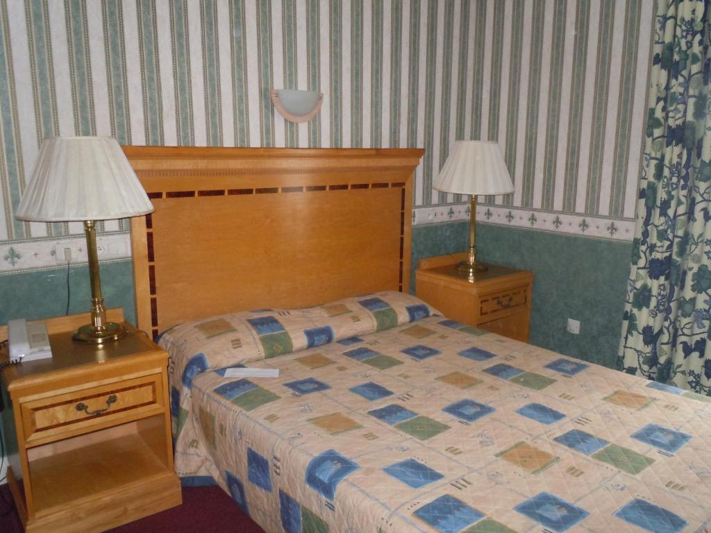 La Croix Blanche Hotel Montrichard Eksteriør billede
