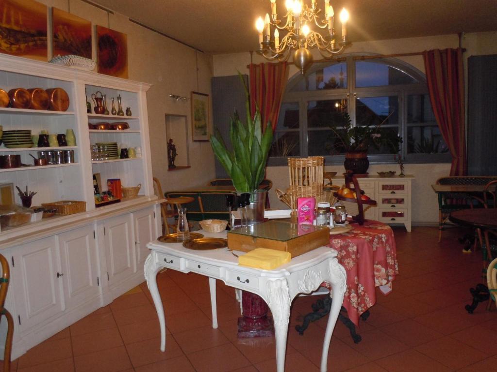 La Croix Blanche Hotel Montrichard Eksteriør billede